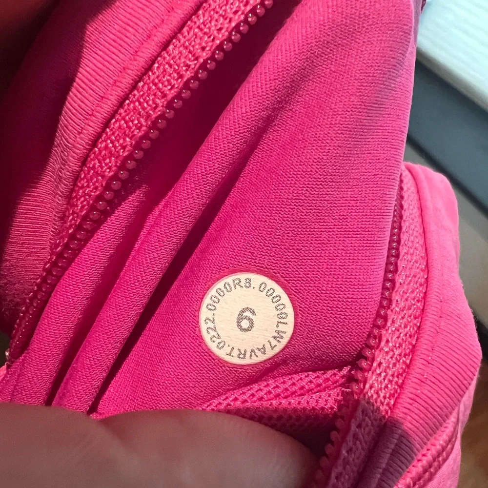 Like new lululemon athletica sonic Pink size 6 Shorts